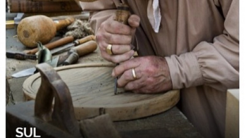 artesão trabalhando